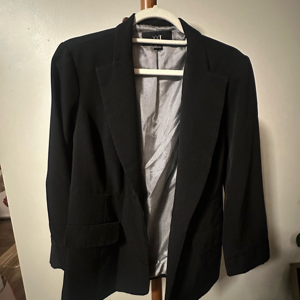 Forever 21 Black Blazer